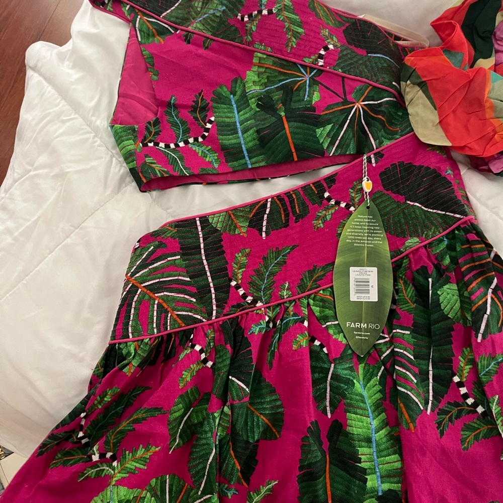 NWT FARM Rio Pink Leaves Mini Dress - Picture 2 of 2